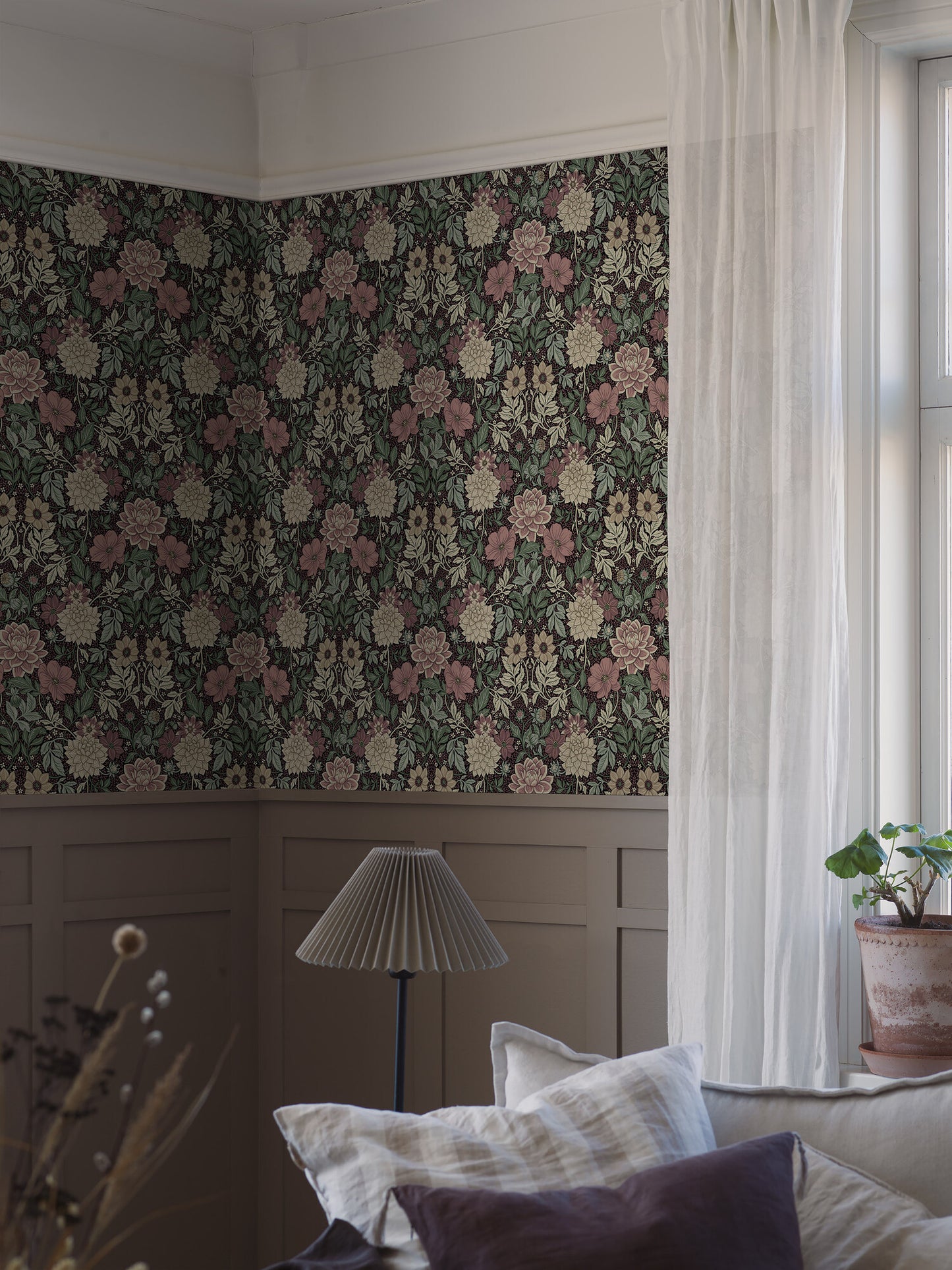 Borastapeter Behang - Dahlia Garden - Burgundy en Teal
