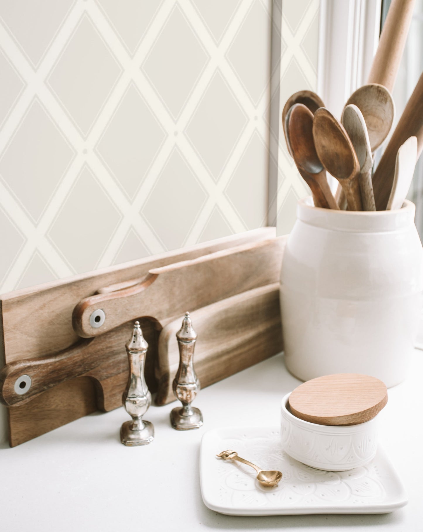 Summer Gray Wallpaper - Trellis - Grey