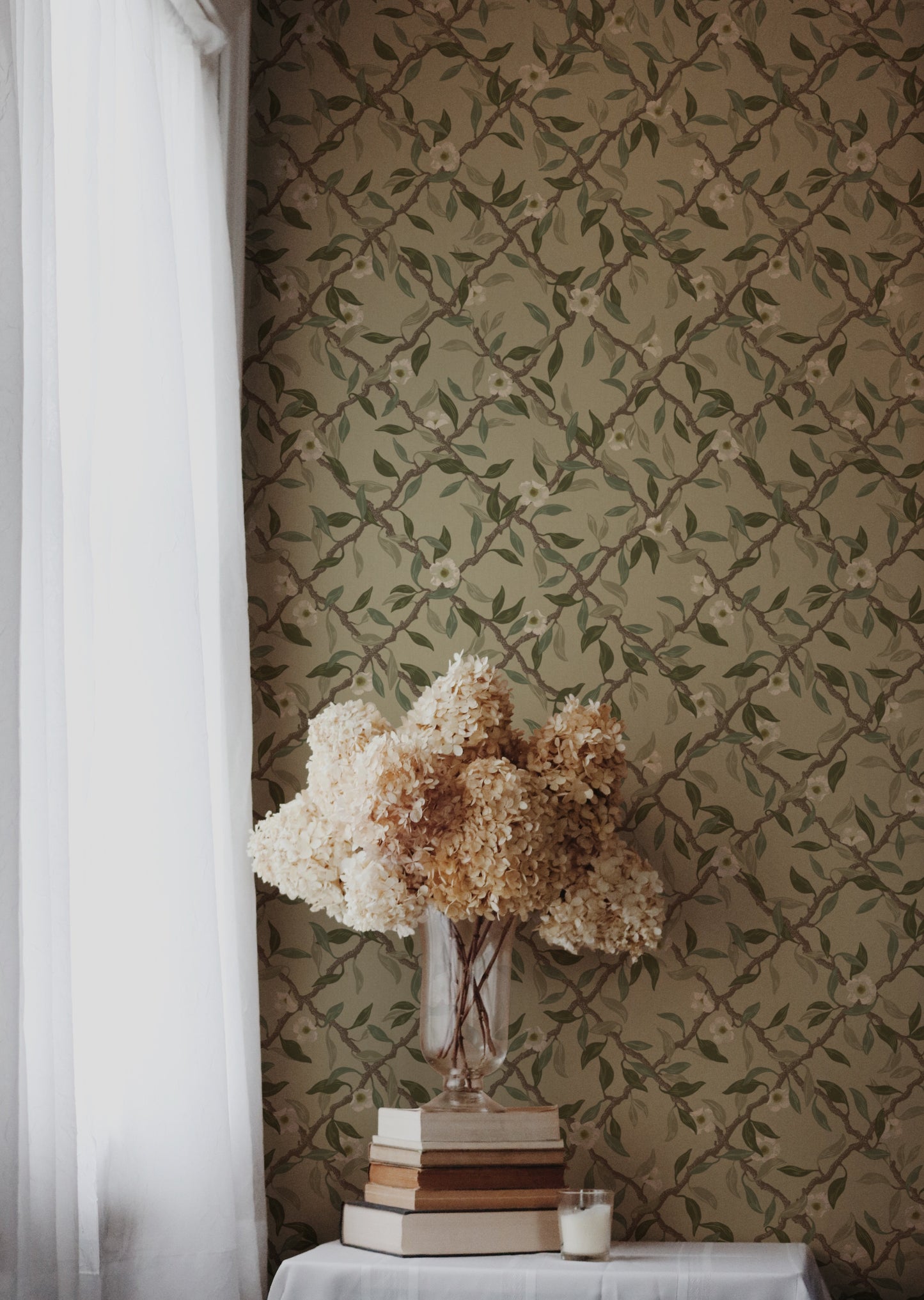 Summer Gray Wallpaper - Espalier - Sage Green