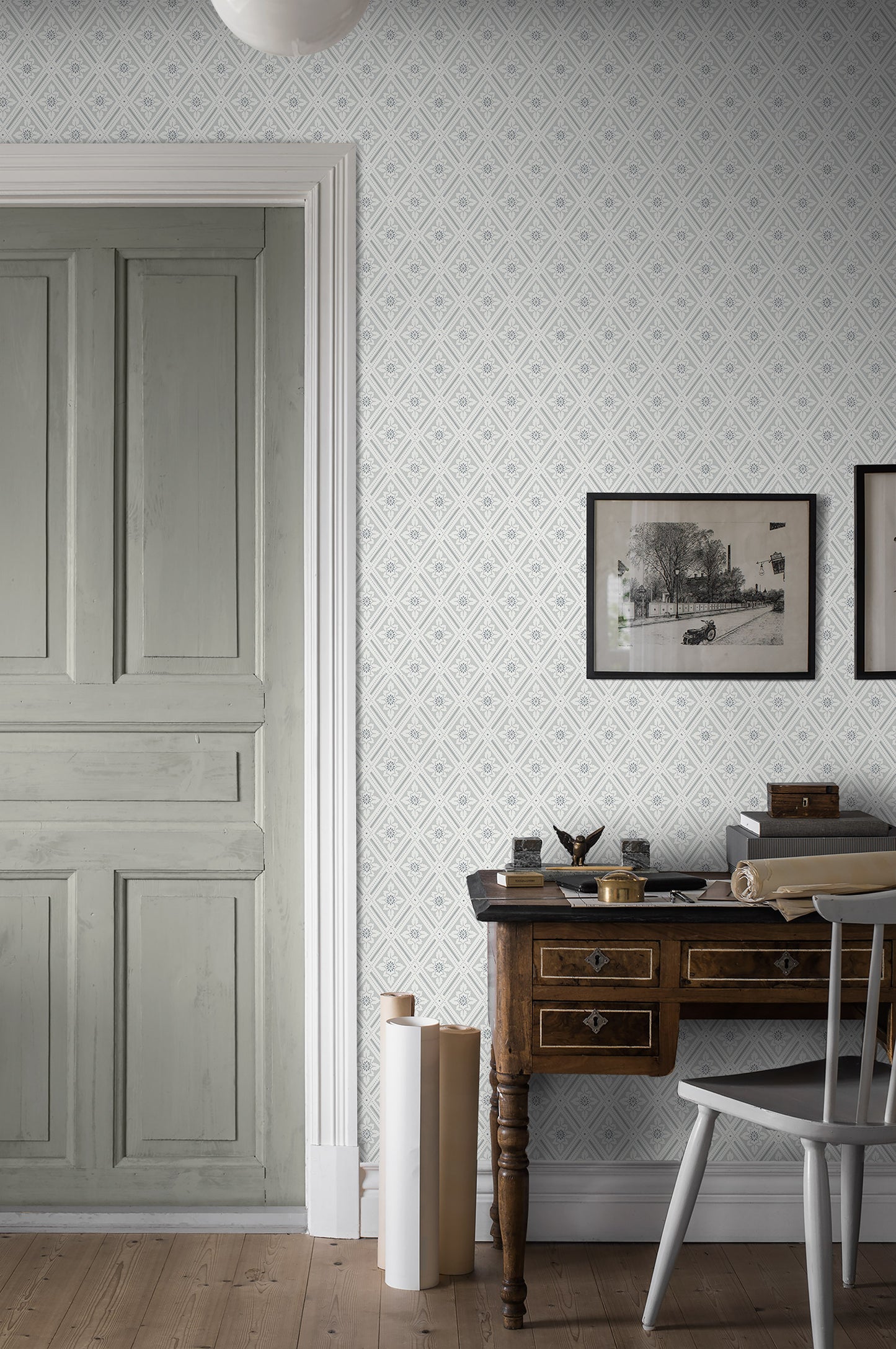 Borastapeter Wallpaper - Ester trellis 7658 - grey/green