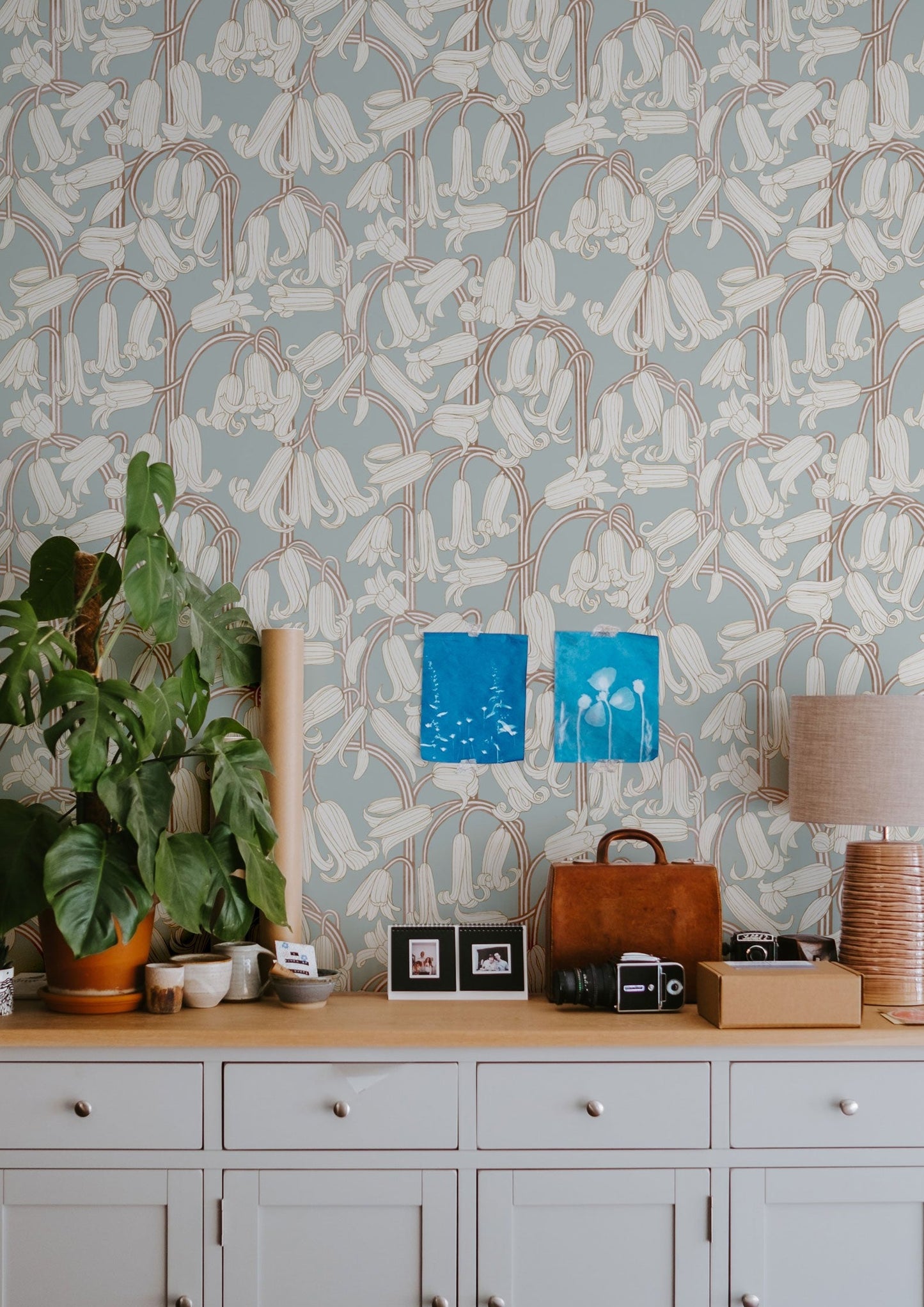 Bloemenbehang - Bluebells - Dusty Blue