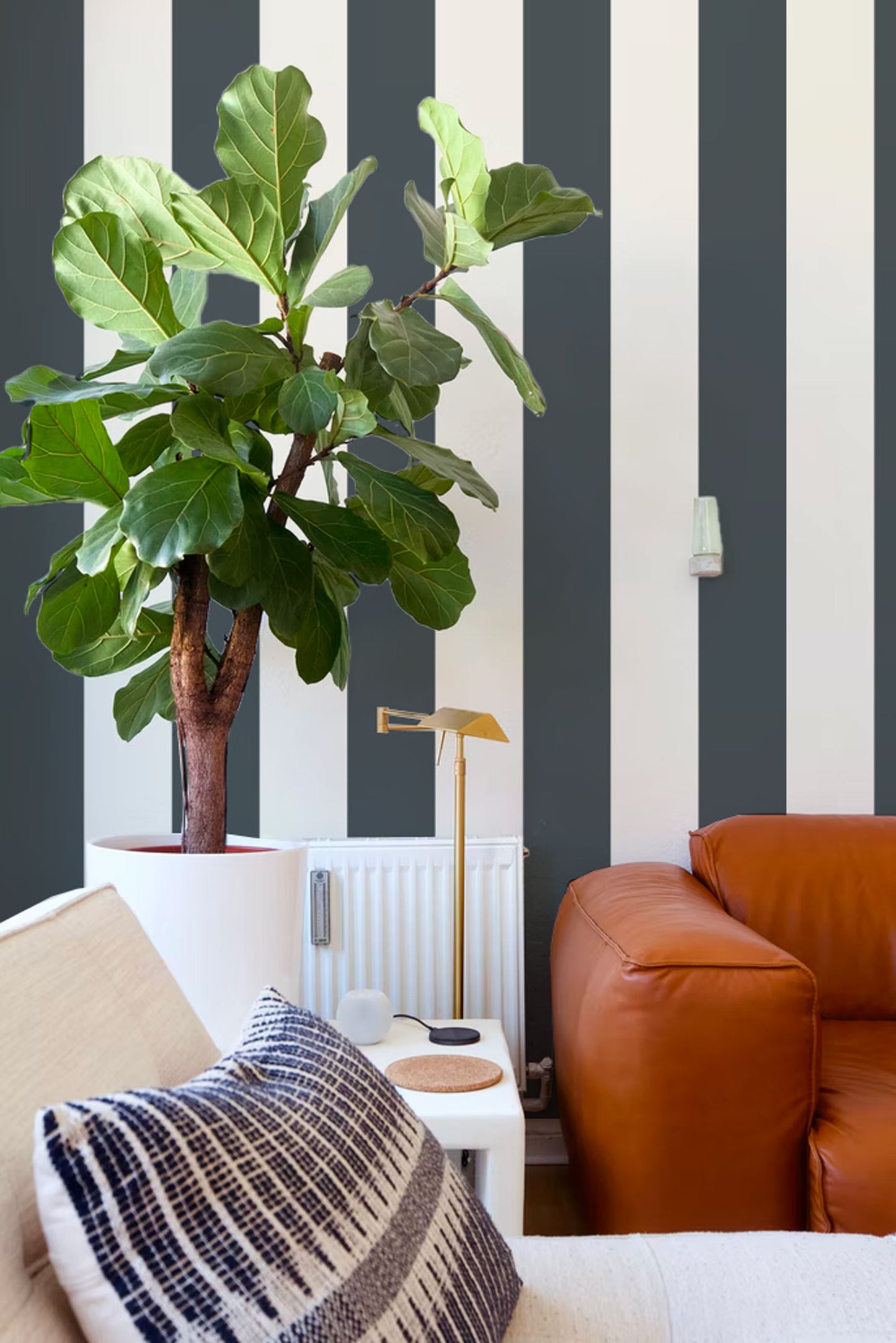 Wallpaper Stripes - Shanklin - Charcoal