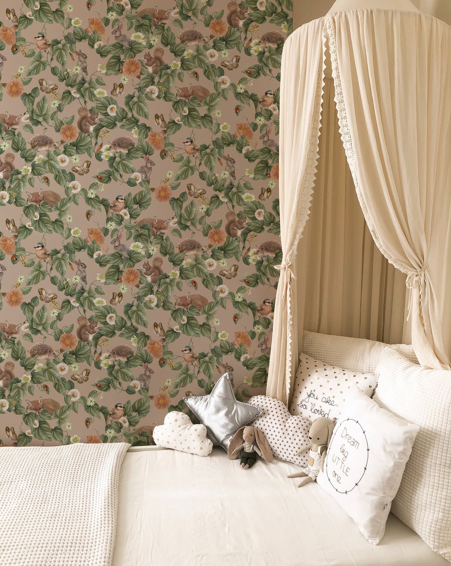 Kinderkamerbehang - Forest Lullaby - Dusty Rose