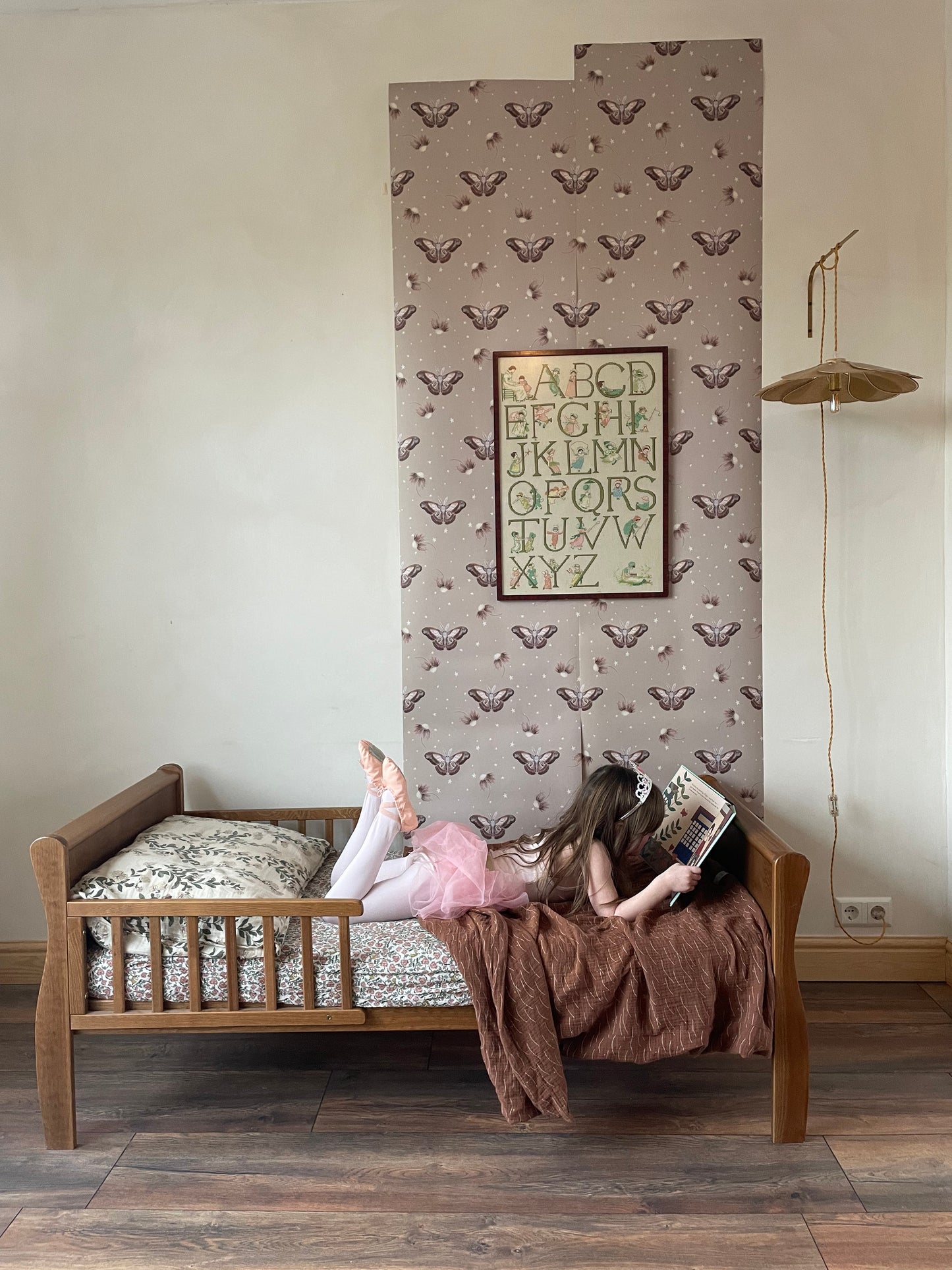 Nursery Wallpaper - Ophelia’s Dream - Dusty Rose