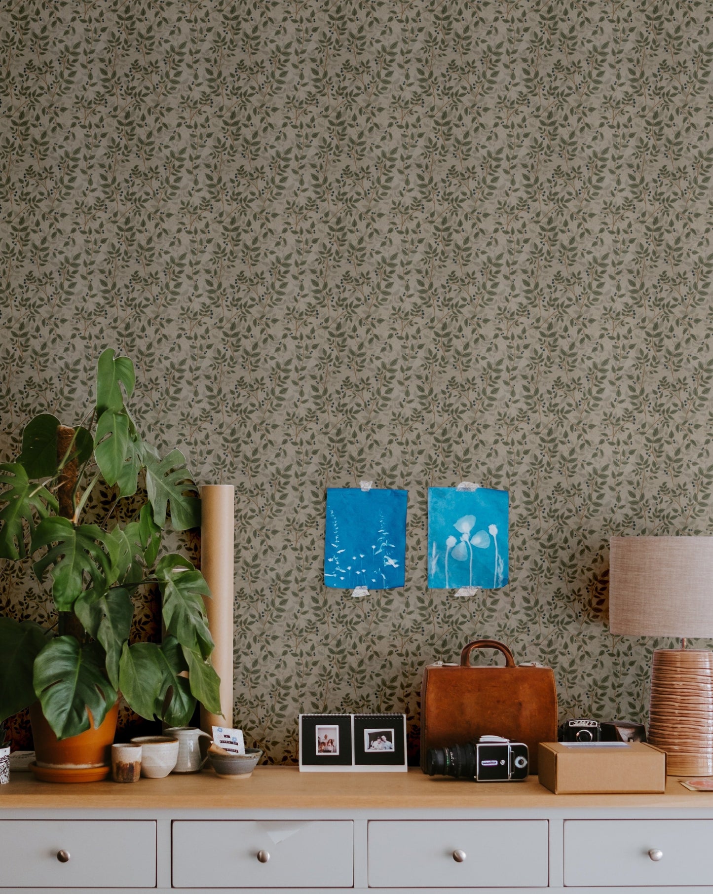 Summer Gray Wallpaper - Dagma - Green