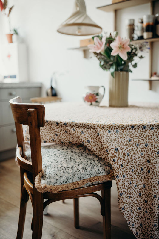 Linen Table Cloth - Summer Gray - Climbing Rose