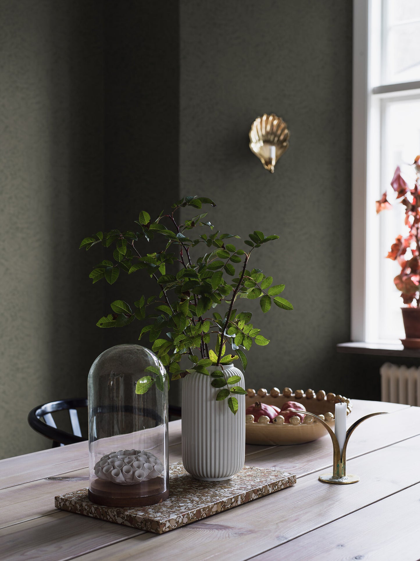 Borastapeter wallpaper  - Bladverk dark green leaves