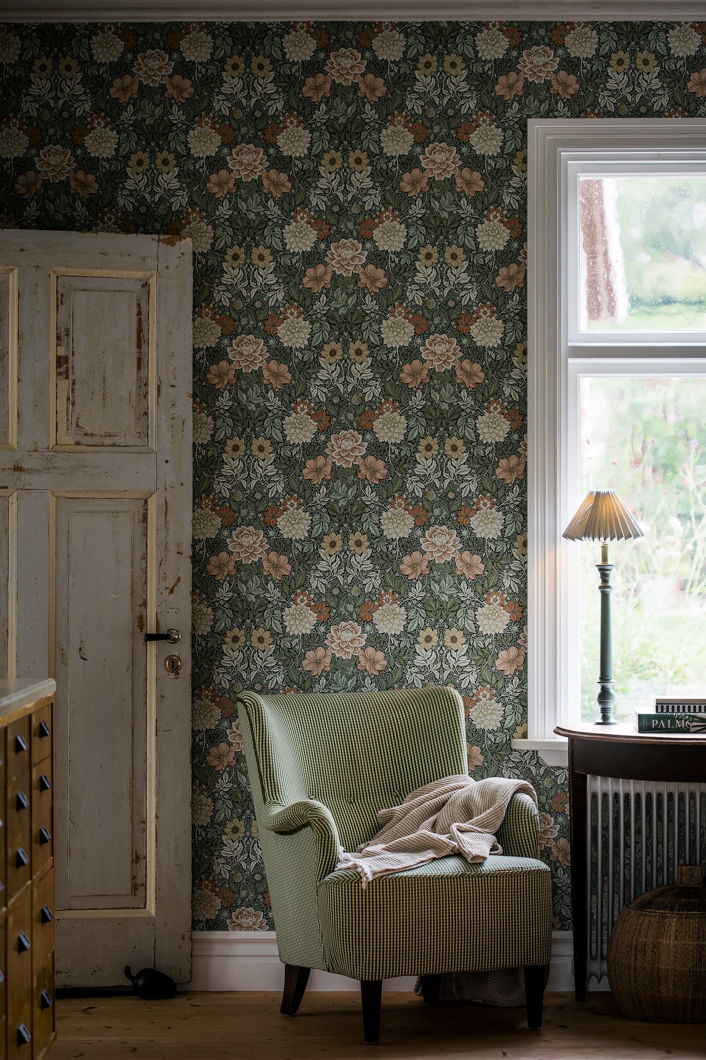 Borastapeter Wallpaper - Dahlia Garden - Dark Green