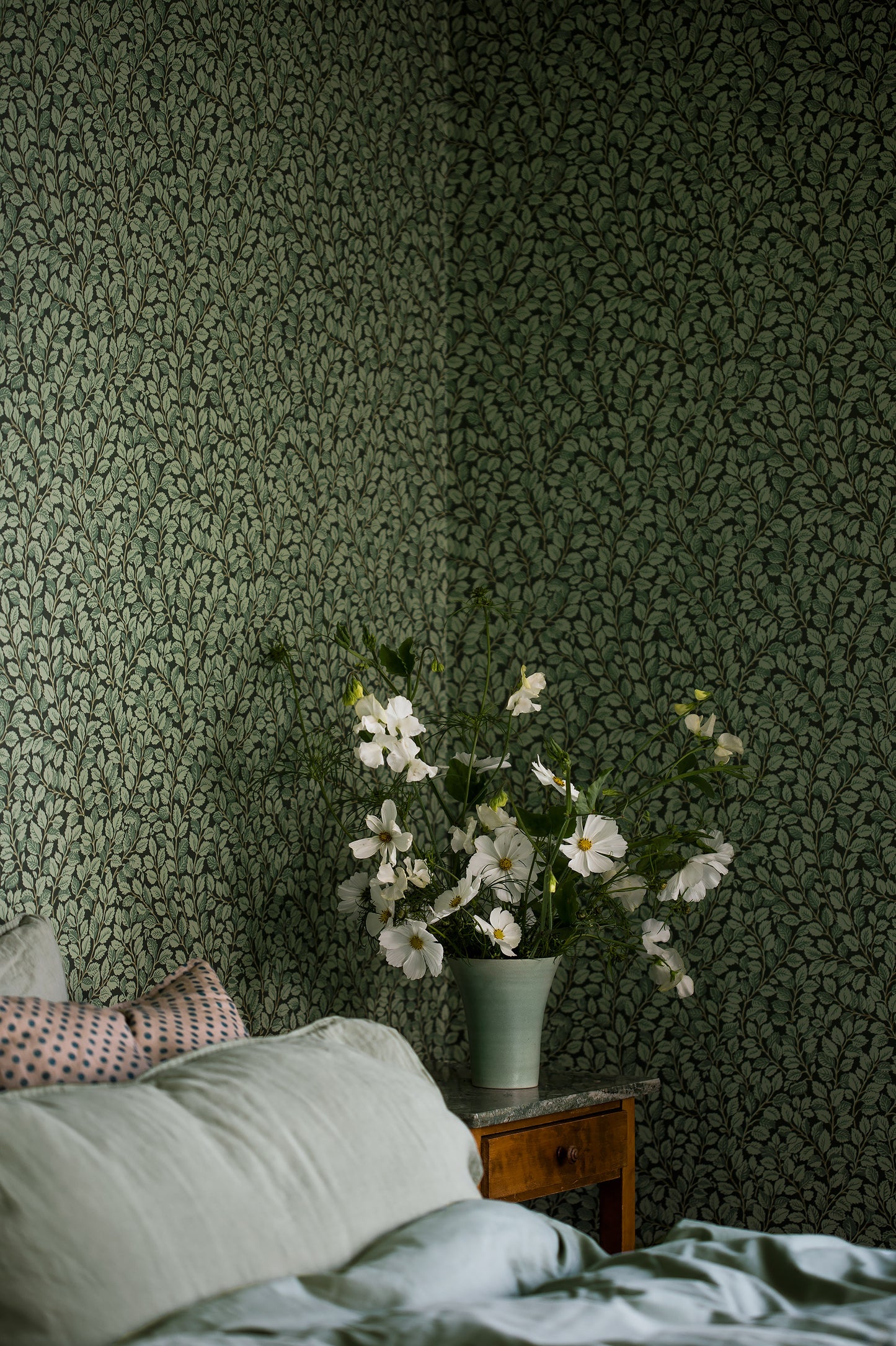 Borastapeter Wallpaper - Hazel - Dark Green