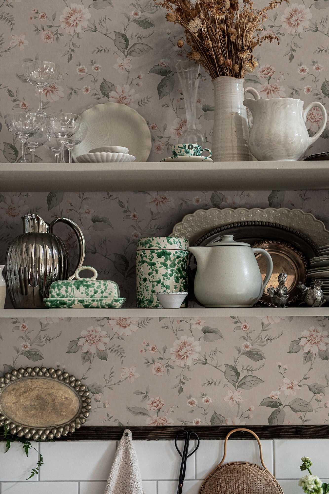 Borastapeter Wallpaper - Laura's Cottage - Dusty Pink