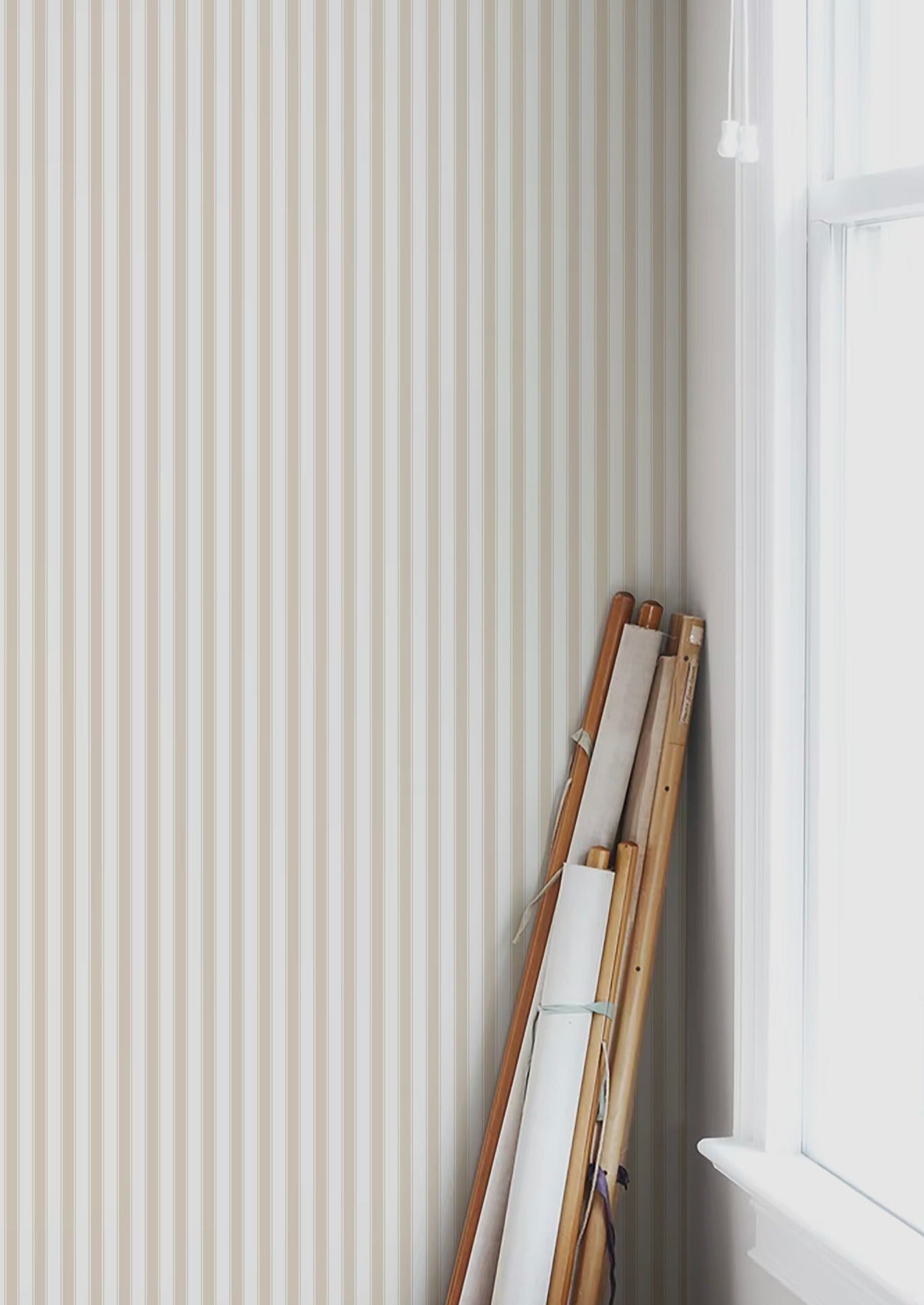 Wallpaper Stripes - French - Beige