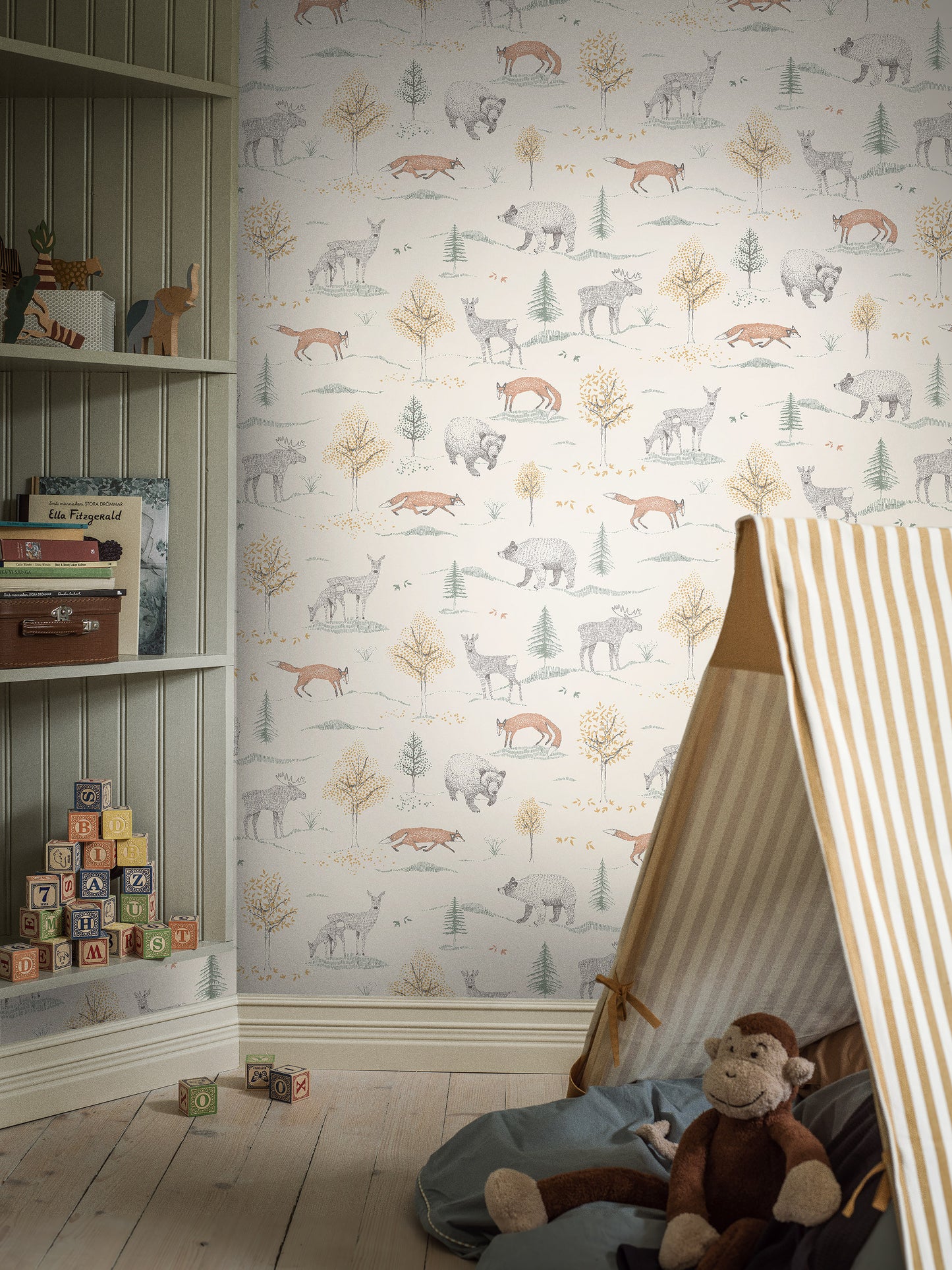 Borastapeter Wallpaper - Up North - Woodland Animals